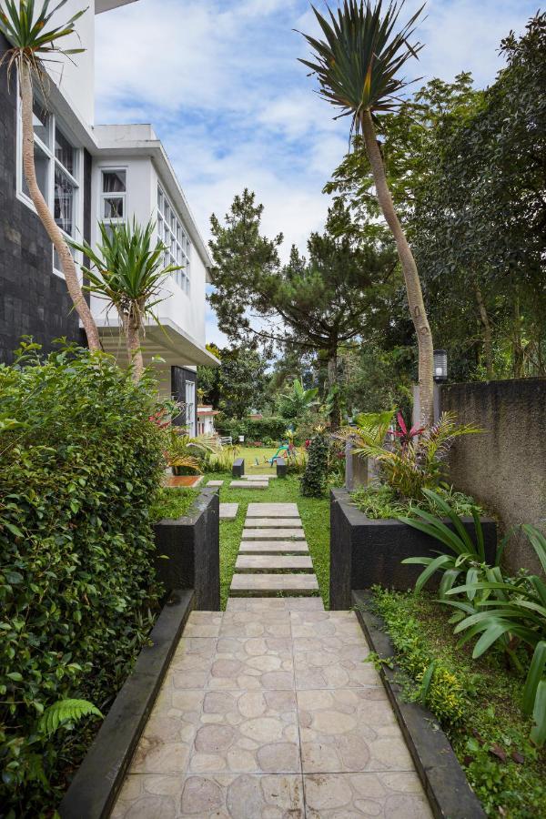 Villa Herrera Puncak Εξωτερικό φωτογραφία